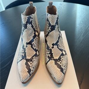 Marc Fisher LTD Snakeskin Yale Ankle Bootie Size 6